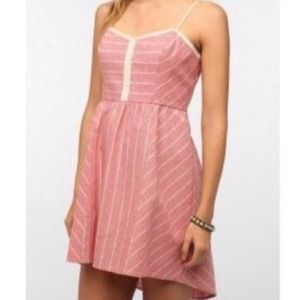 URBAN OUTFITTERS faded red & white dress